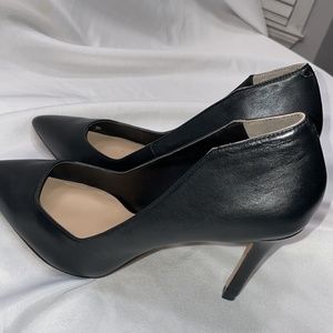Pour La Victoire black heels
